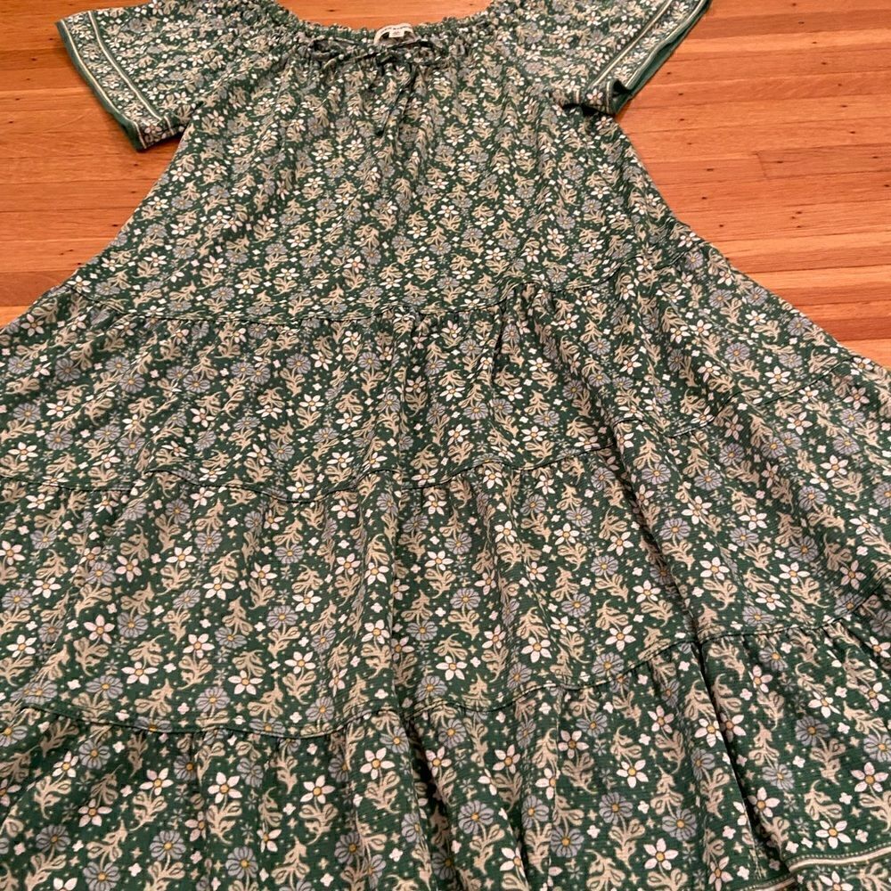 Max Studio Bright Green Patterned Short Sleeve Ti… - image 5